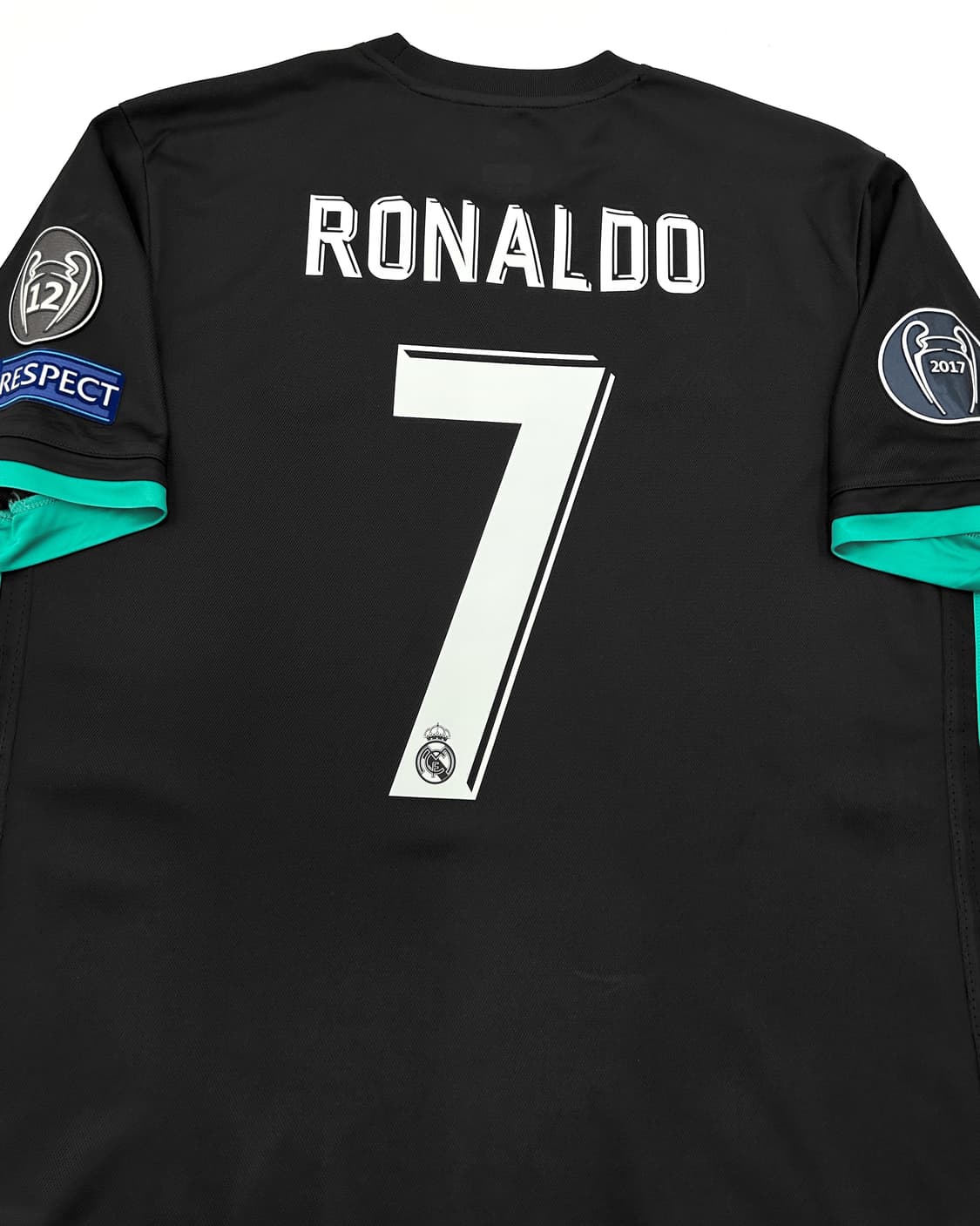 아디다스 17-18 레알 마드리드 어웨이 챔스킷 호날두 상품이미지1