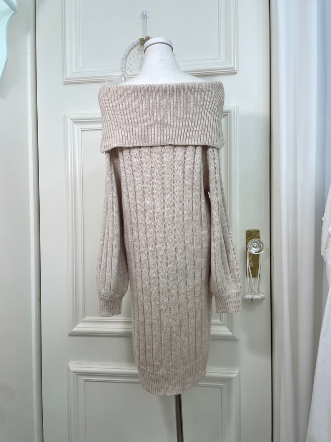 sheer pinkivory lovely off-shoulder swea 상품이미지3