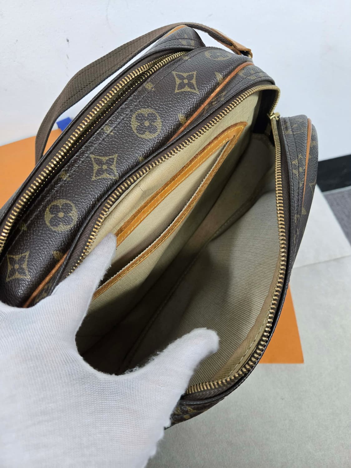 [보증서 정품] 루이비통 리포터 숄더백 상품이미지7