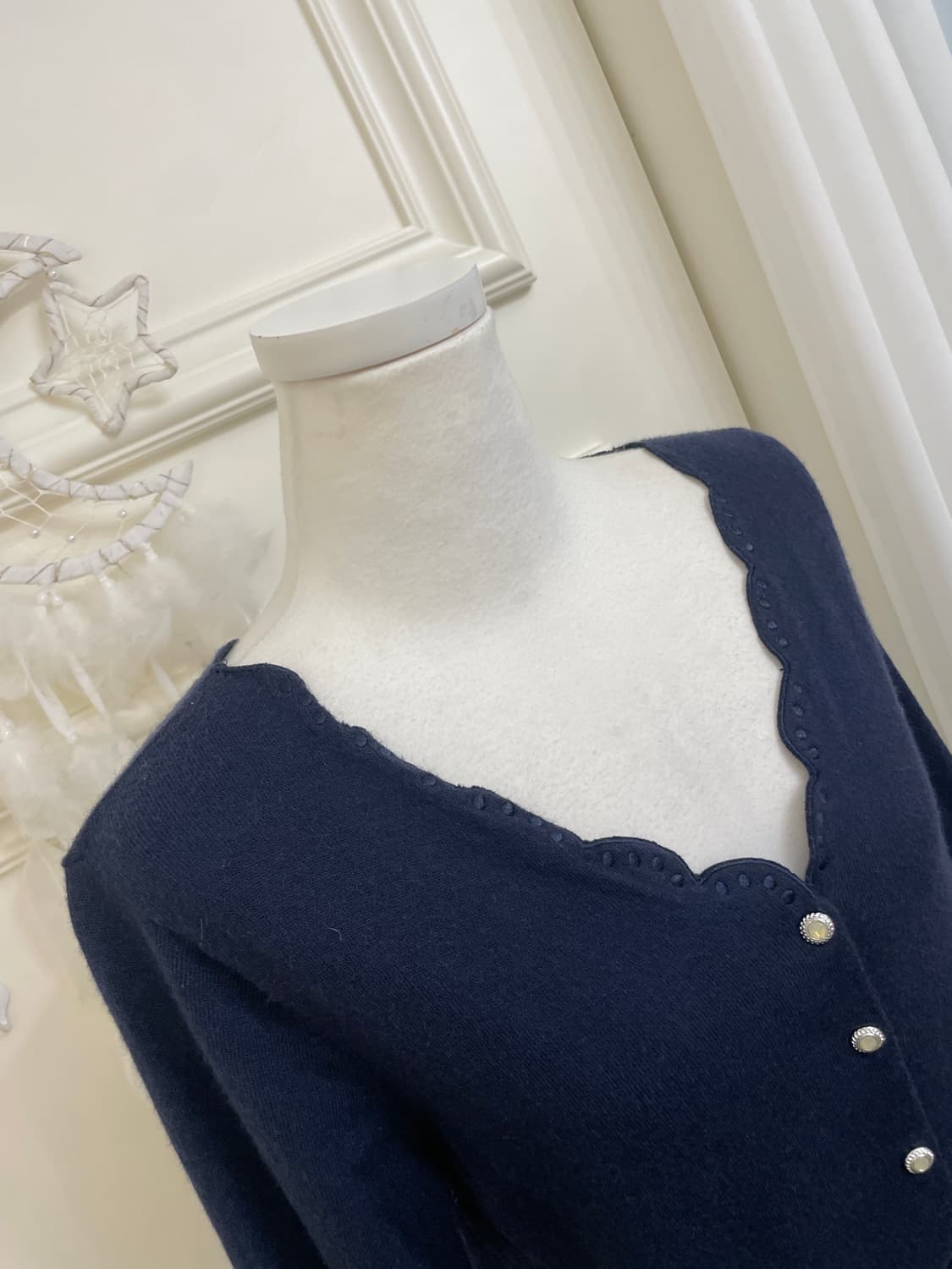 navy v-neck wave point cubic button card 상품이미지7