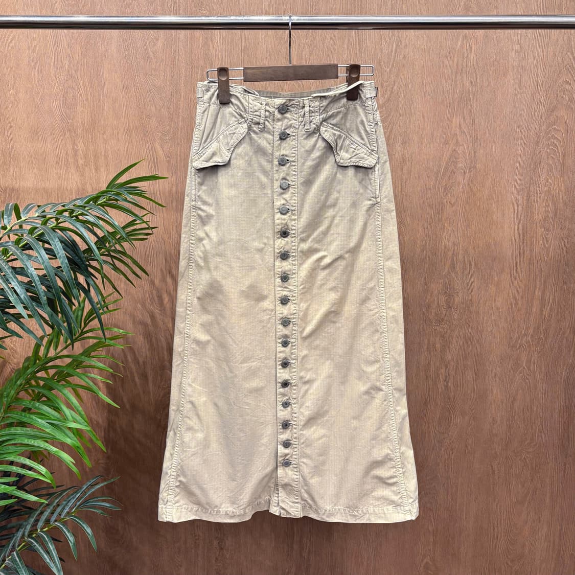 캐피탈 A라인 코튼 블렌드 롱 스커트 빈티지 프론트 버튼 디테일 베이지 상품이미지1