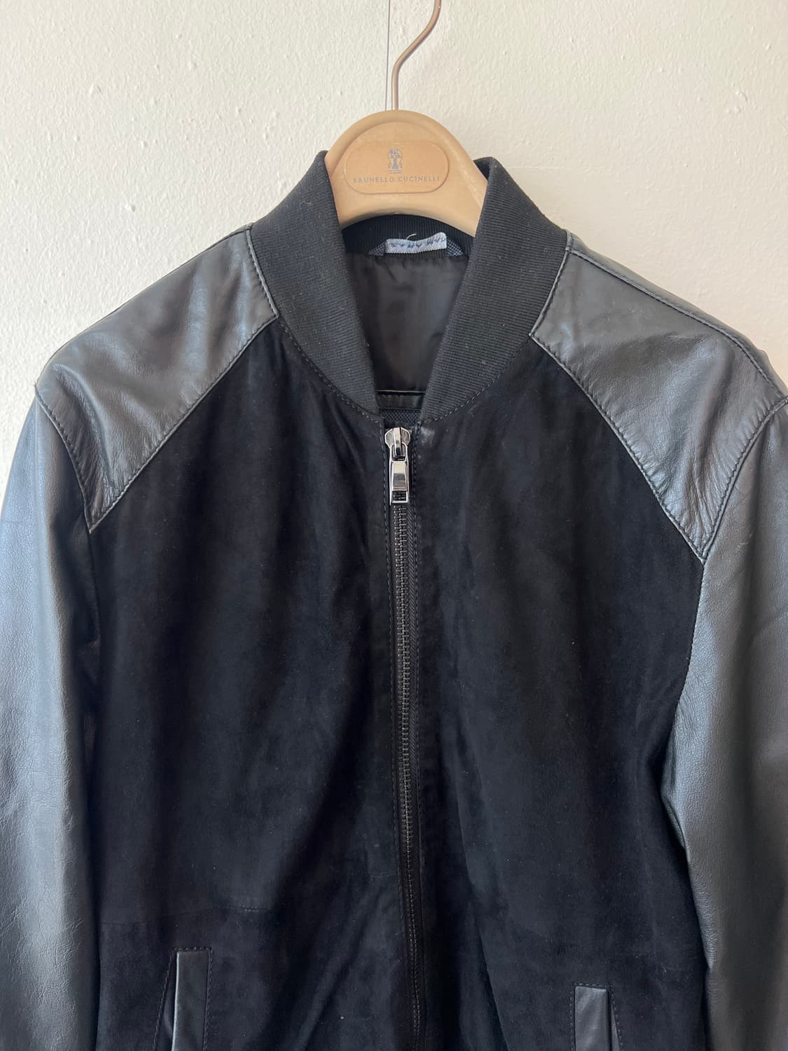 자라 남성 블랙 염소가죽 스웨이드믹스 바시티점퍼 상품이미지1