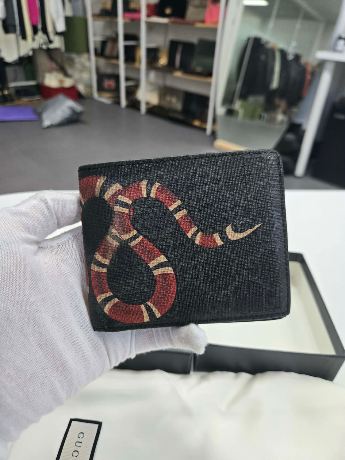 [40%할인] 구찌 킹스네이크 반지갑 상품이미지1