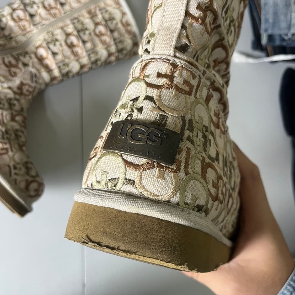 [UGG] 어그 클래식 Tall 5510 모노그램 부츠 상품이미지3