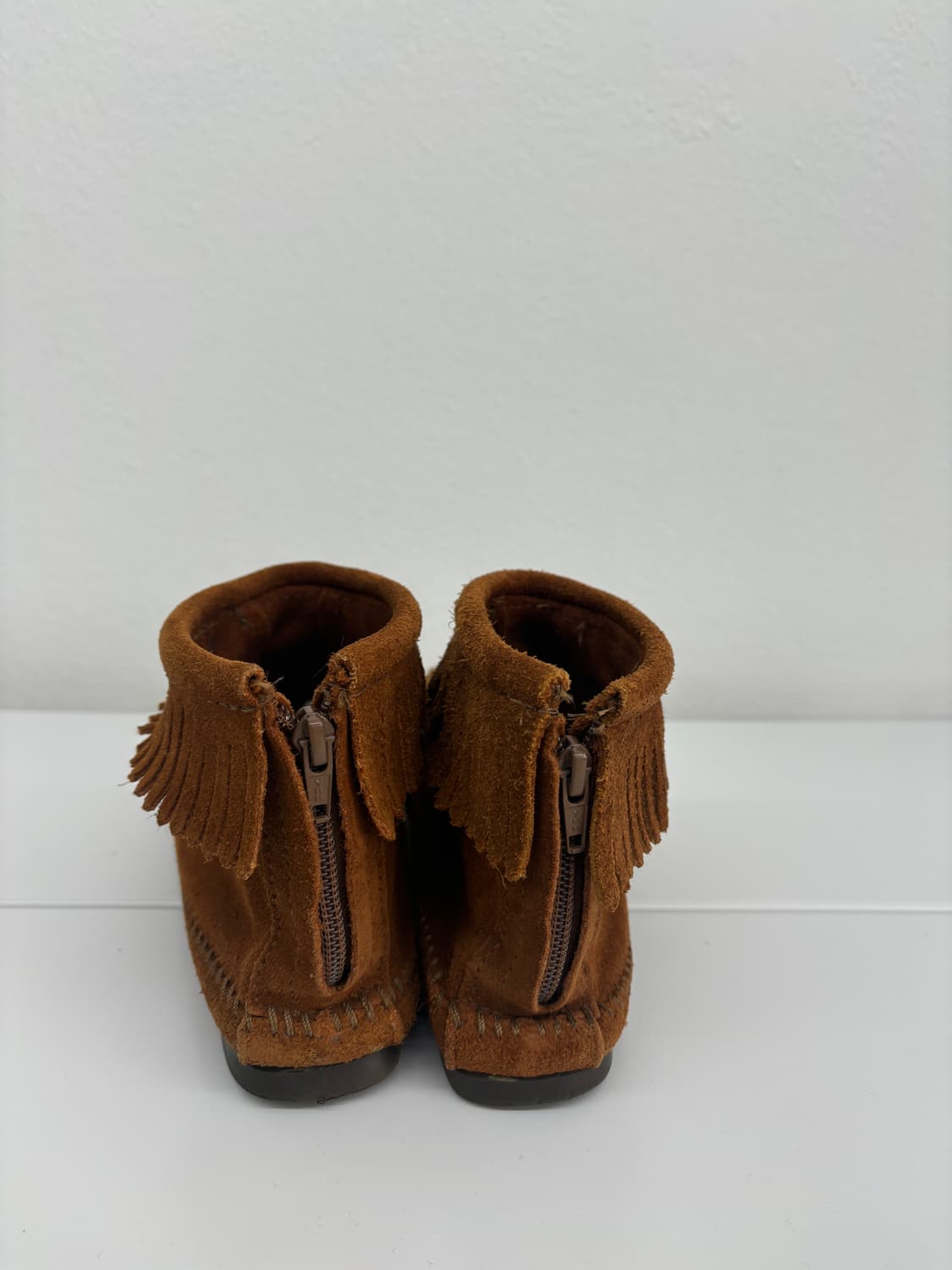 Minnetonka 프린지 부츠 스웨이드 상품이미지5