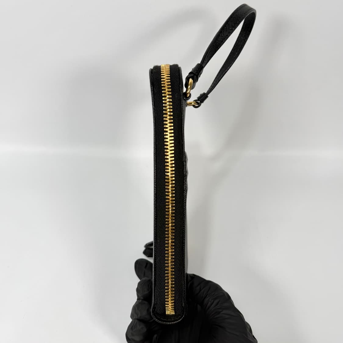 프라다 사피아노 가죽 미니 숄더백 상품이미지4