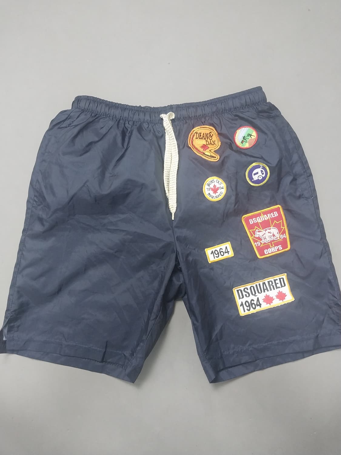 [M] 디스퀘어드2 로고패치 비치 쇼츠 반바지 상품이미지1