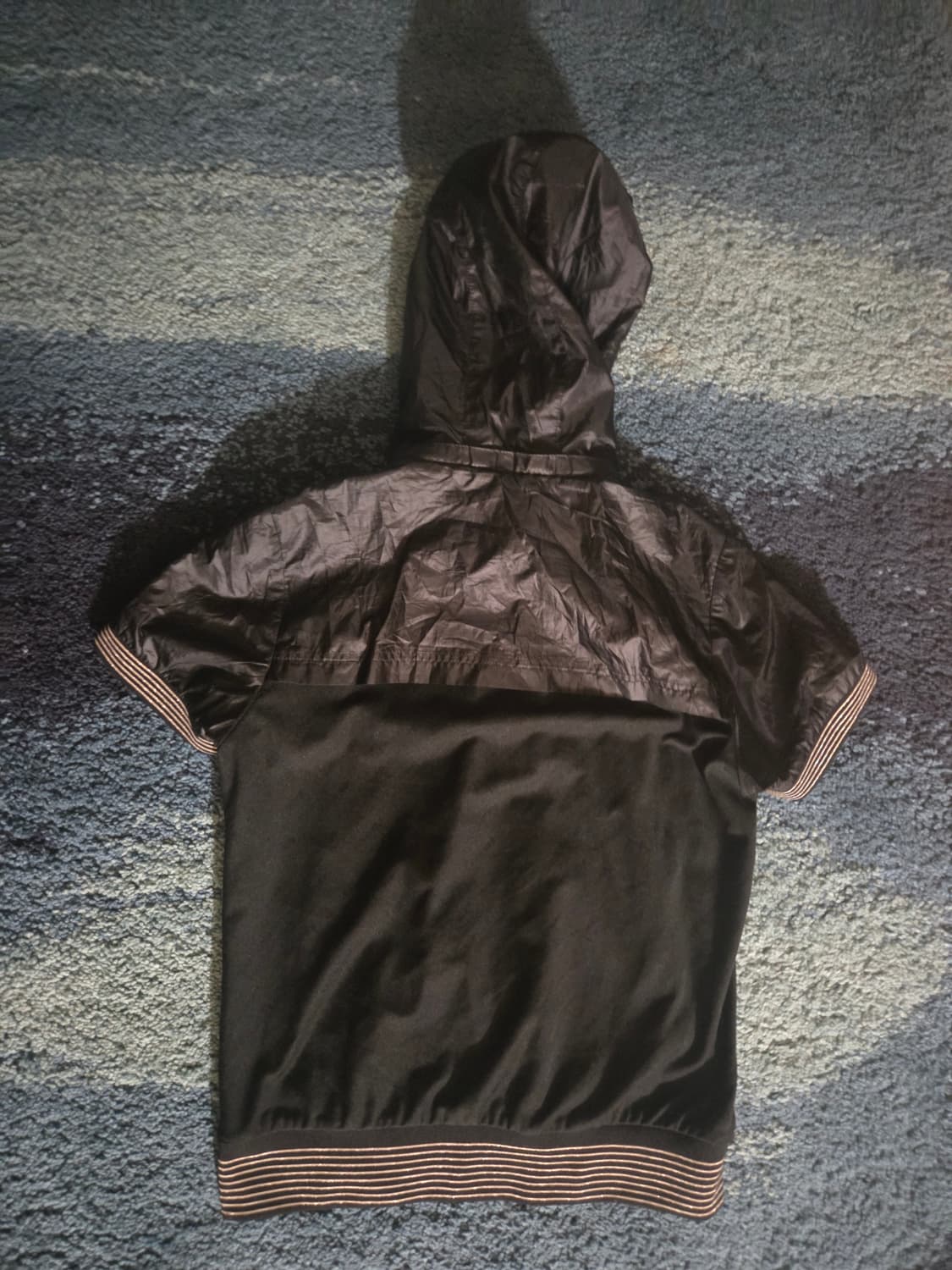 Y2k  반팔 후드  바람막이 블랙골드 K Swiss 95size 상품이미지4