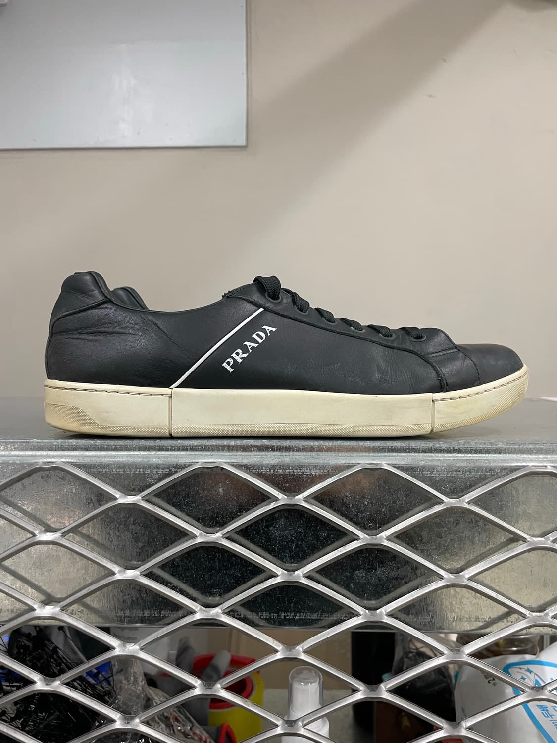 프라다 레더 스니커즈 블랙 6.5  (gr-4273) 상품이미지4