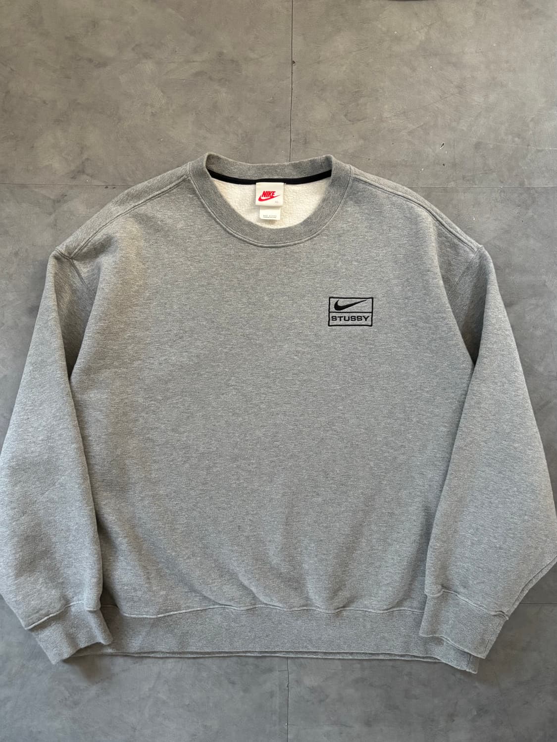 Nike x Stussy 그레이 맨투맨 상품이미지2