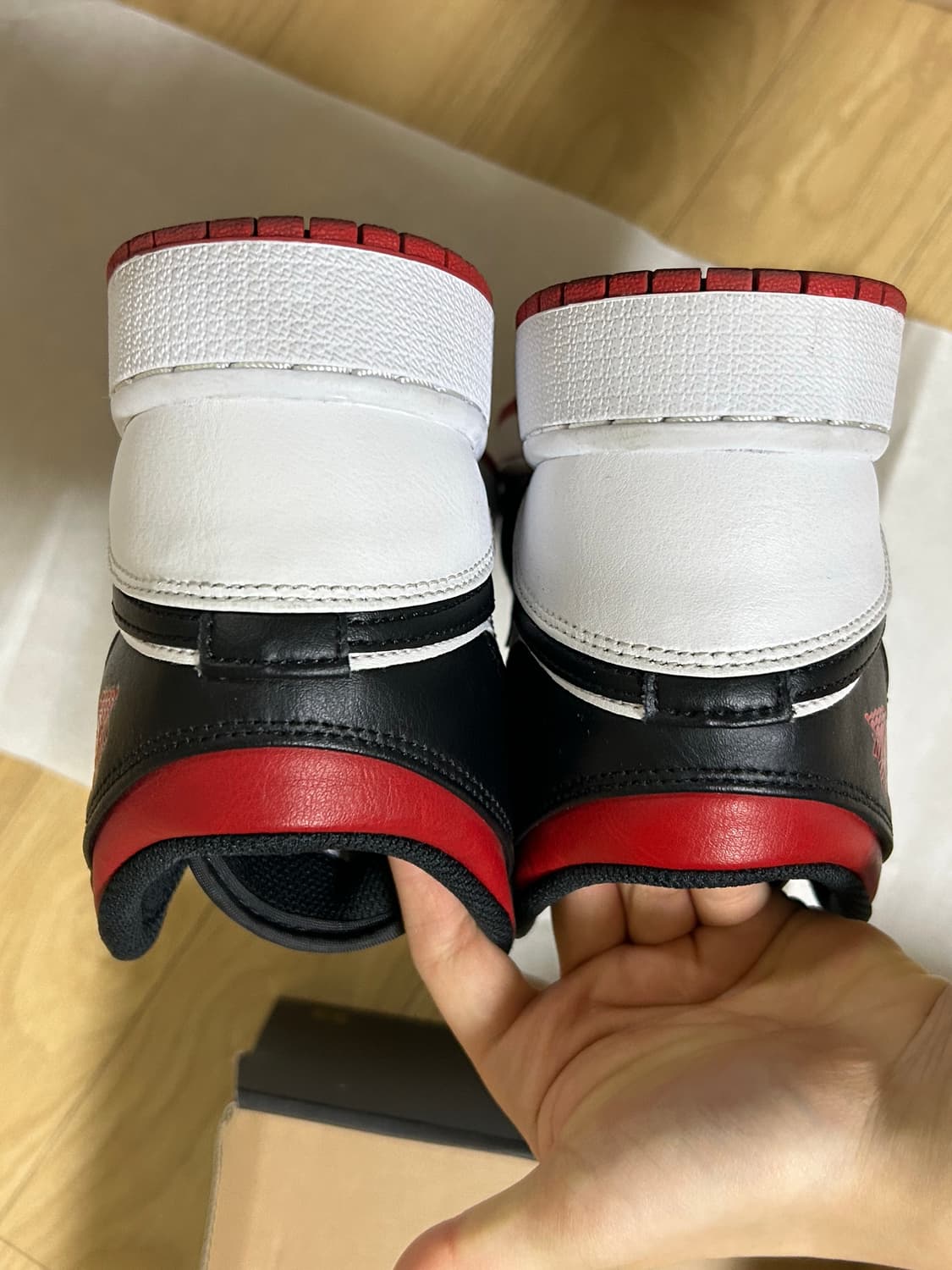 나이키 에어 조던(AIR JORDAN 1 MID-GS) 상품이미지4