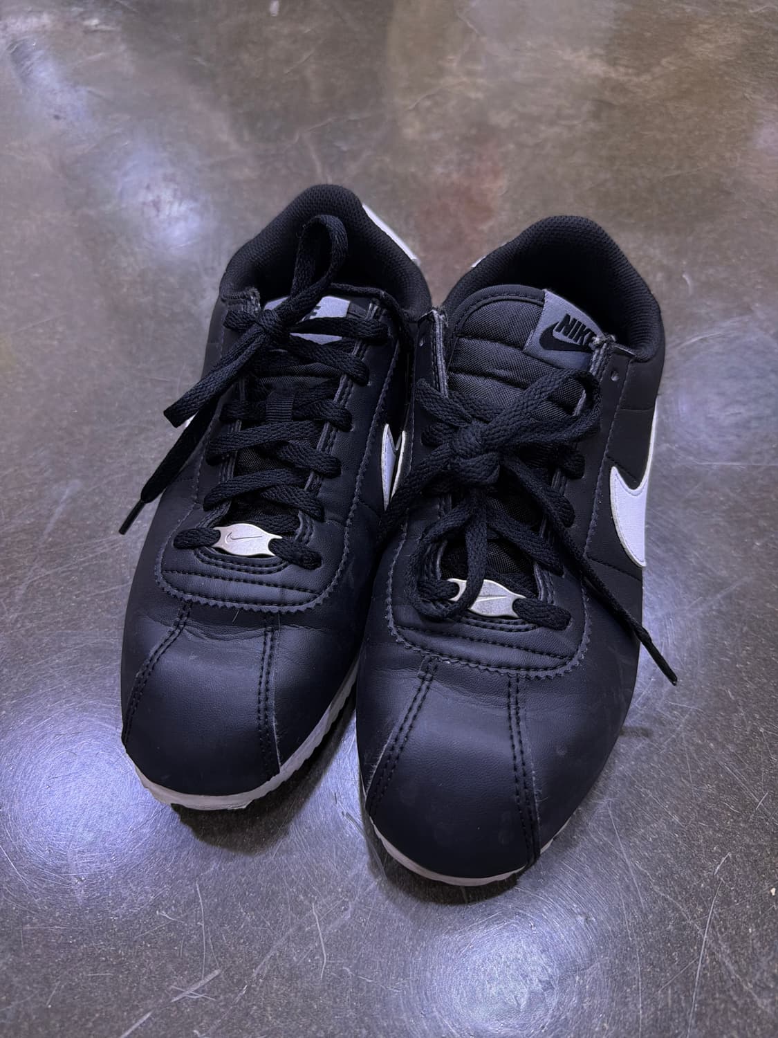 나이키 클래식 코르테즈 레더 블랙 화이트 스니커즈 240 상품이미지2