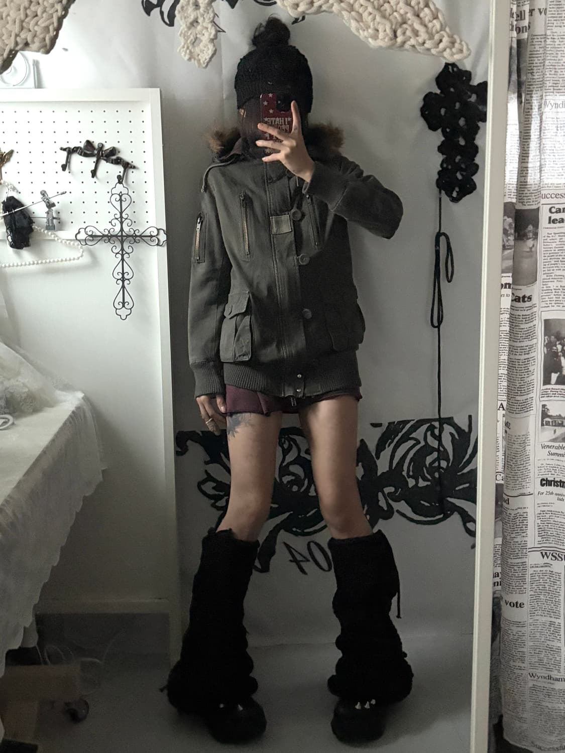 • Khaki High-Neck Fur Hooded Bomber Jack 상품이미지7