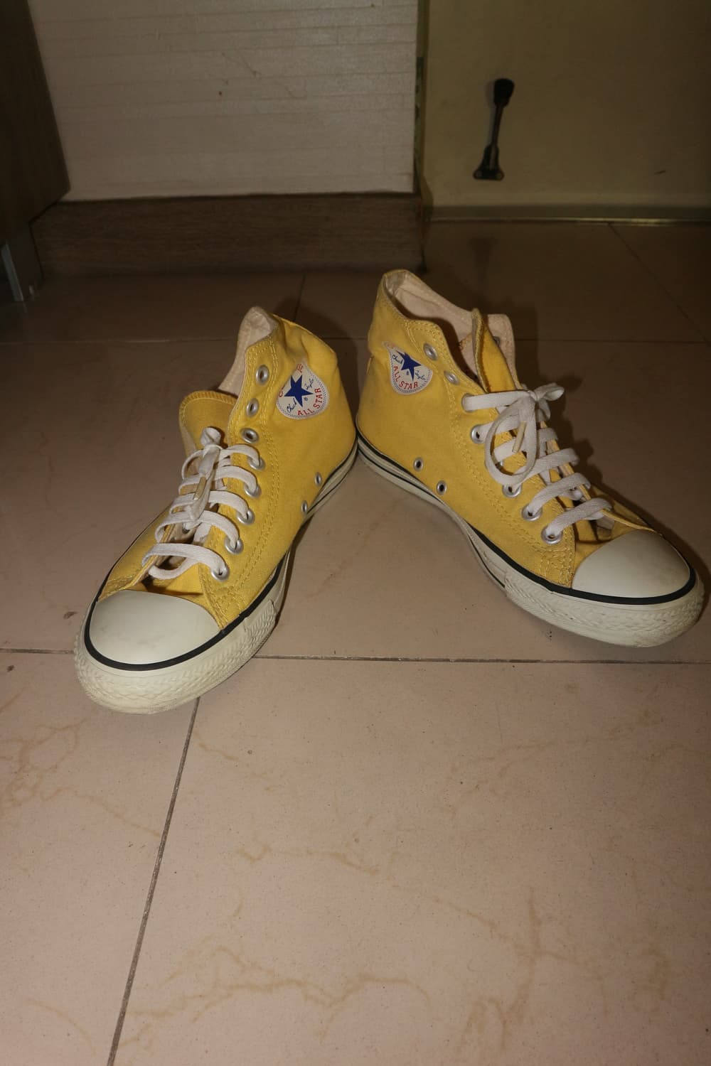 컨버스 하이 옐로우 상품이미지1