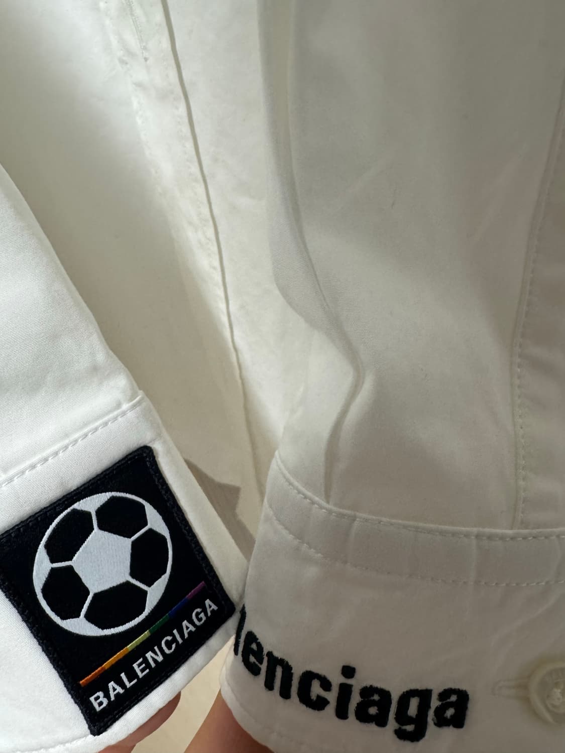 발렌시아가 싸커 셔츠 상품이미지5