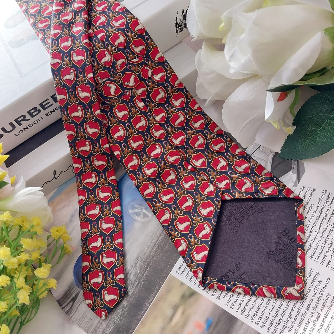 버버리 실크 레드&네이비 패턴 넥타이 9.9cm A+~A등급 K1299
 상품이미지4