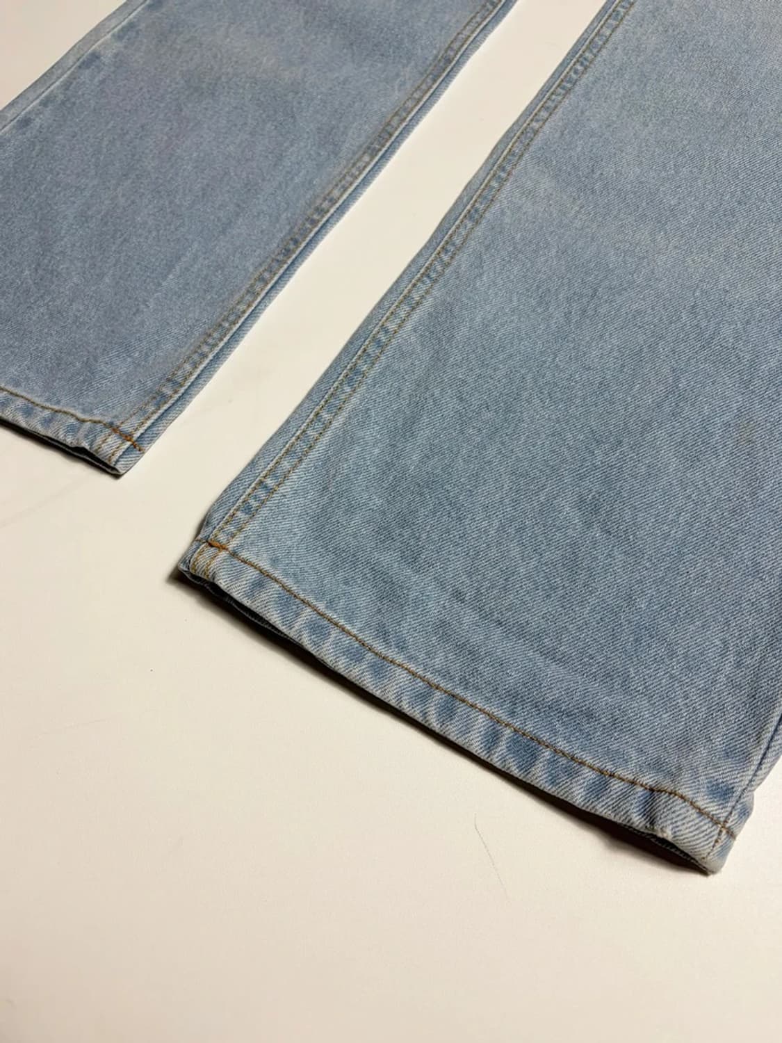 키르시 KIRSH 라이트 블루 워싱 부츠컷 데님 팬츠 R2150 상품이미지4