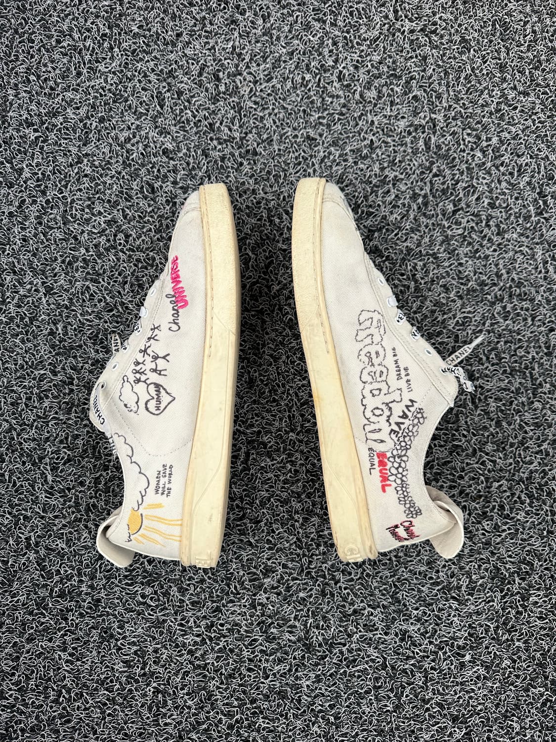 샤넬 퍼렐 윌리엄스 스니커즈 280mm 상품이미지4