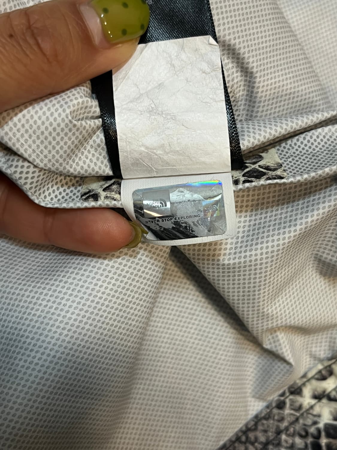 슈프림 x 노스페이스 스네이크스킨 코치자켓 상품이미지8