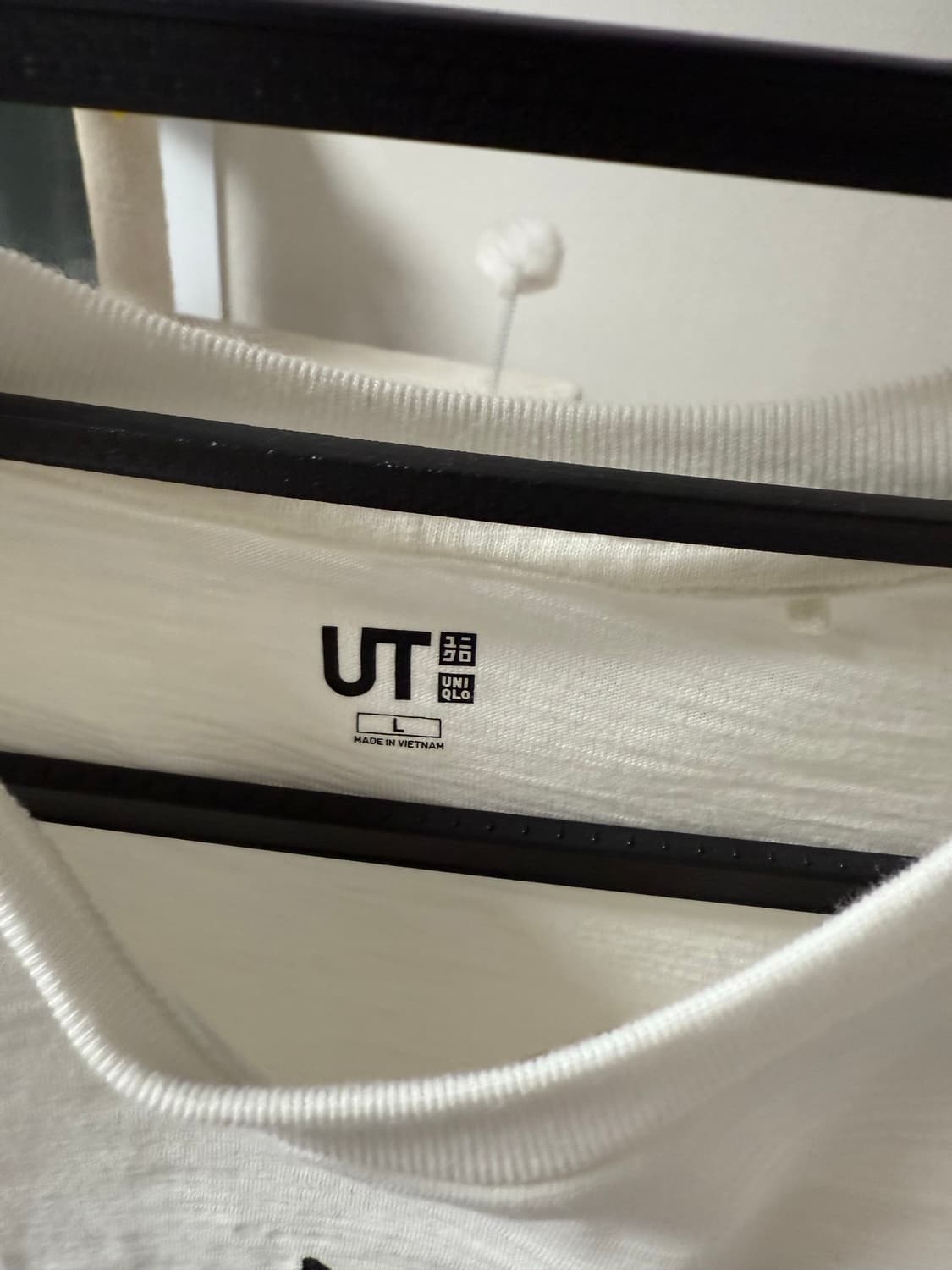 유니클로 UT 반팔티 상품이미지3