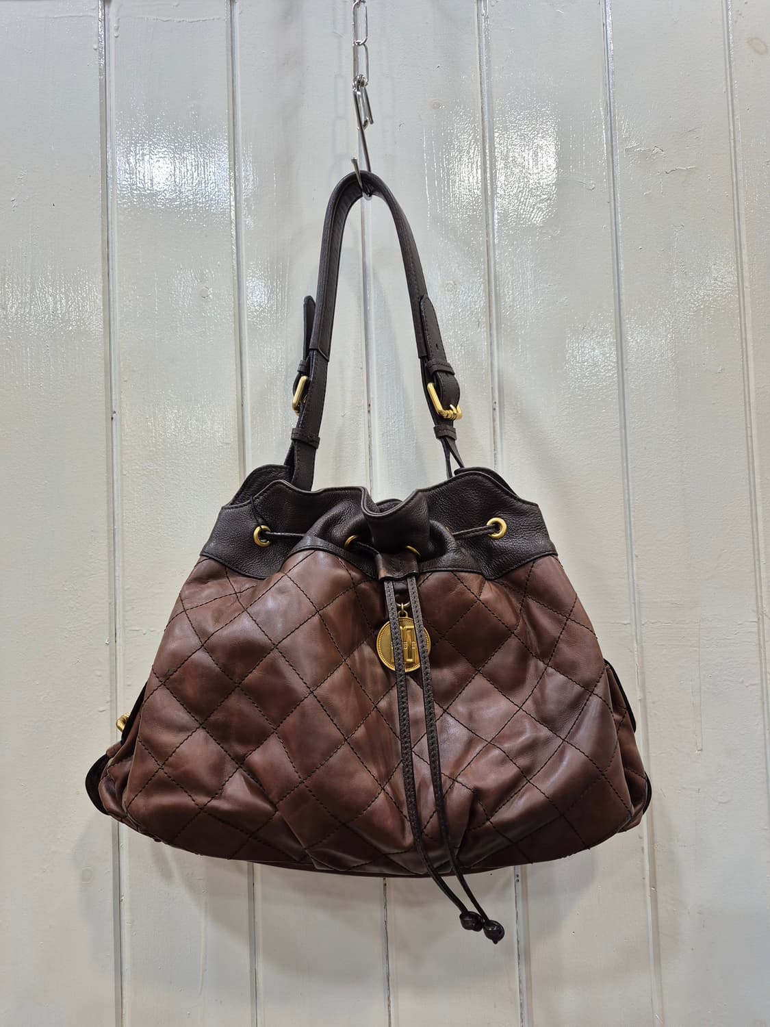 닥스 퀼팅 숄더백 상품이미지1