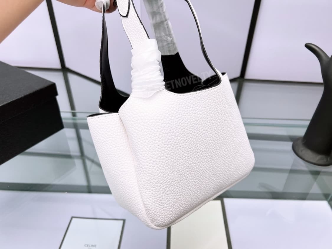 프라다 뷰티 레더 미니 토드백 화이트 풀박스  상품이미지5