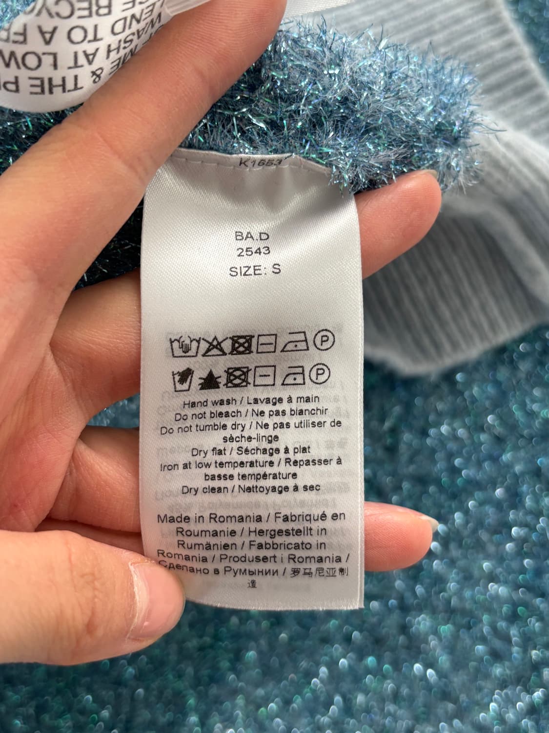 GANNI 가니 블루 스파클 쥬얼 버튼 크롭 가디건 상품이미지9