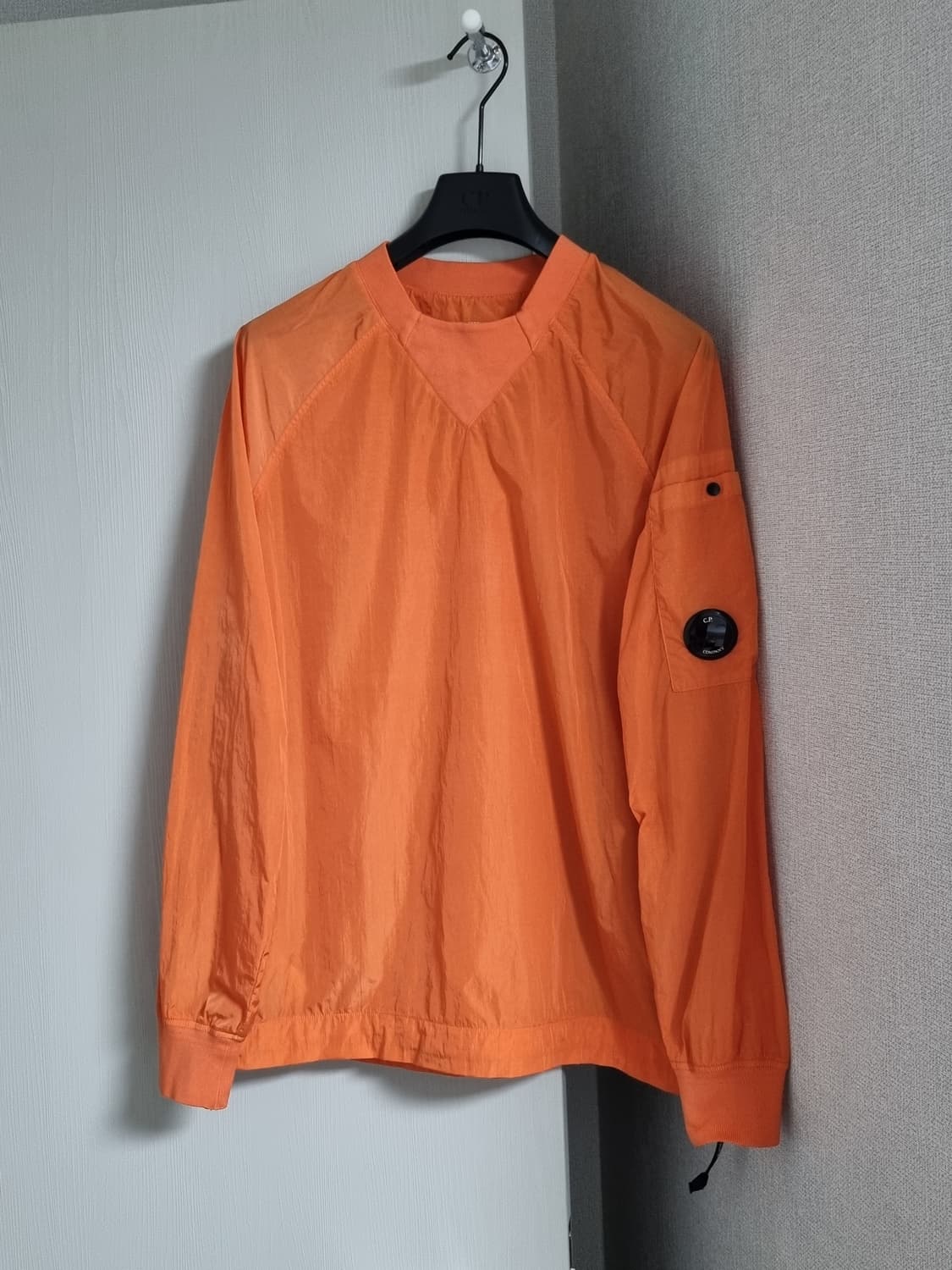 cp컴퍼니 나일론 맨투맨 상품이미지1