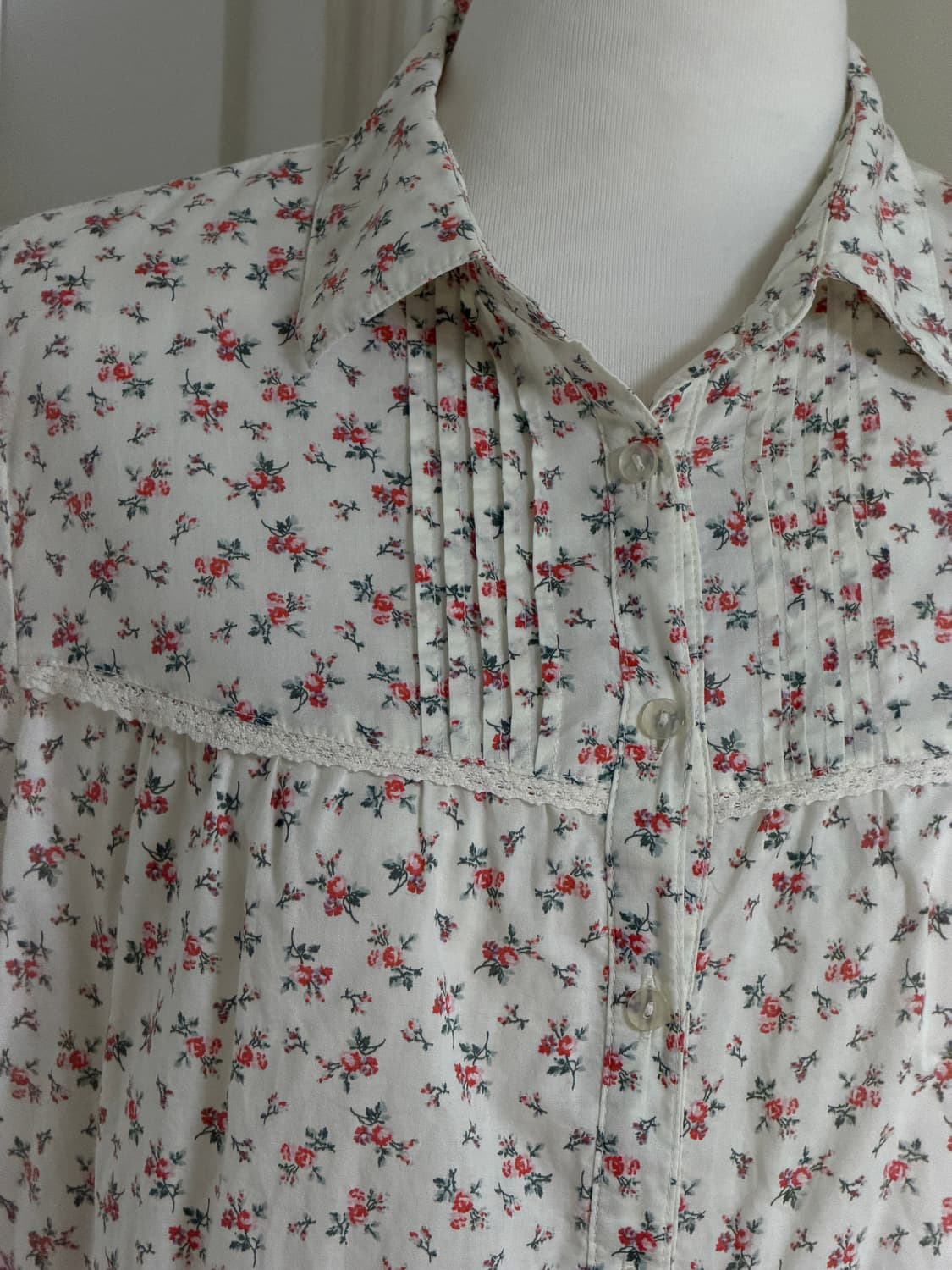 잔꽃무늬 레이스 퍼프 반팔 블라우스 셔츠 상품이미지2