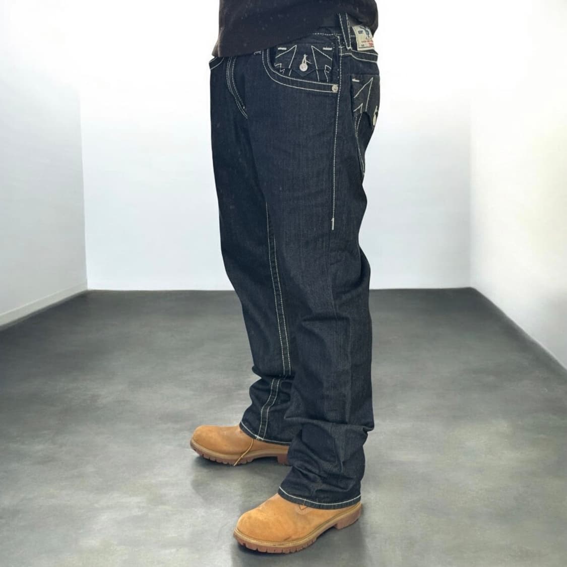 트루릴리전 월드투어 빅로고 스티치 플레어 스트레이트 데님 팬츠 상품이미지2