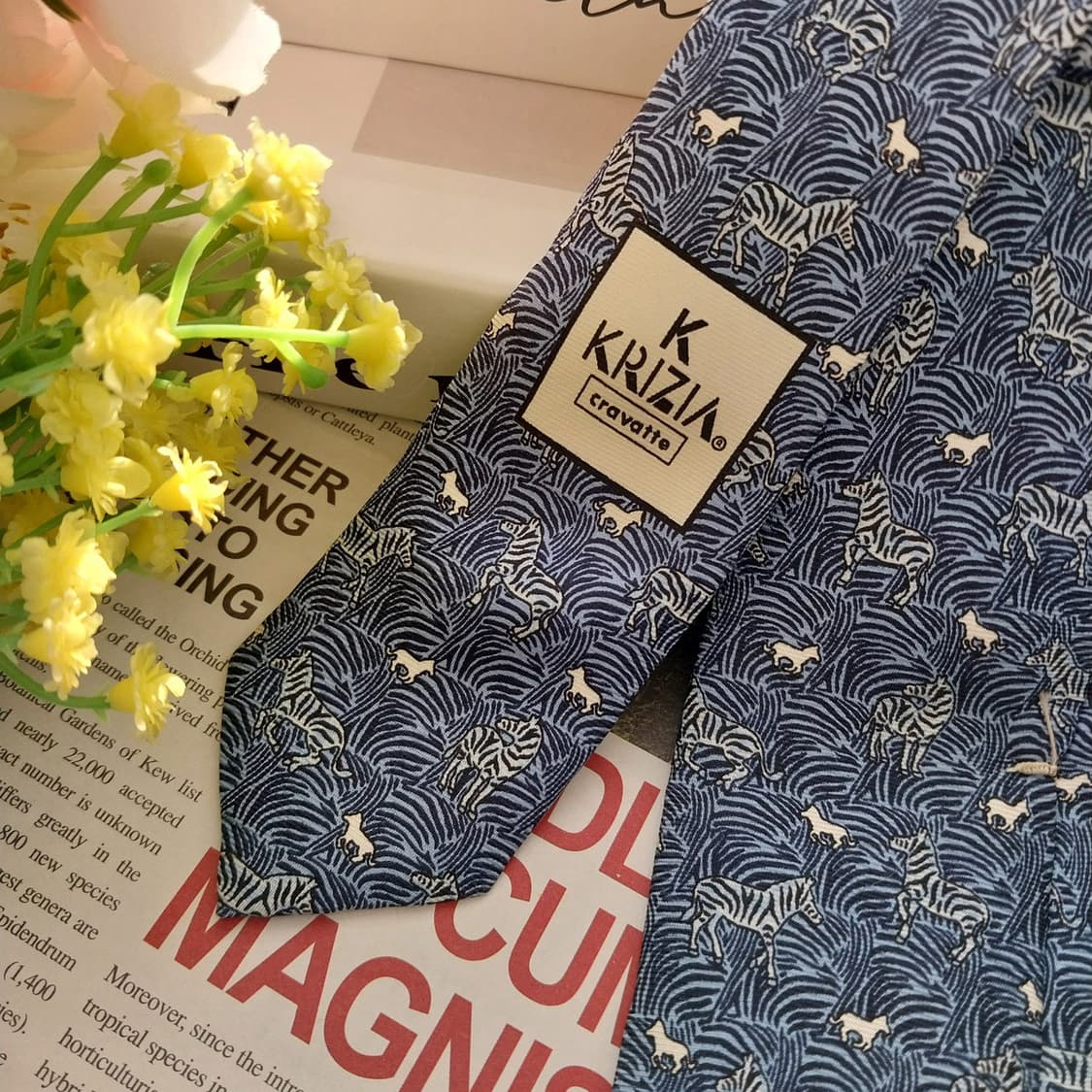 크리지아 실크 블루 얼룩말 패턴 넥타이 9.4cm A+등급 K1328
 상품이미지8