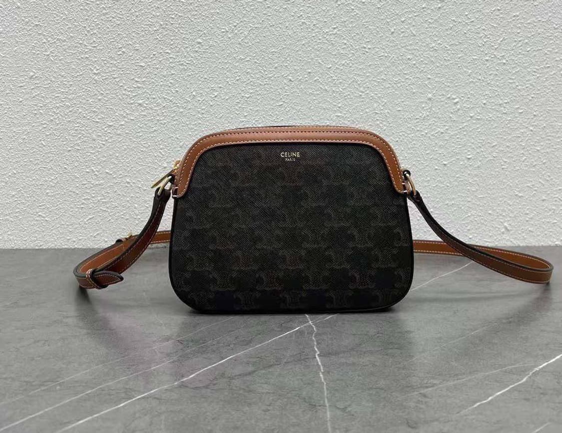 셀린느(Celine) 스몰 카메라 백(Small Camera Bag) 상품이미지2