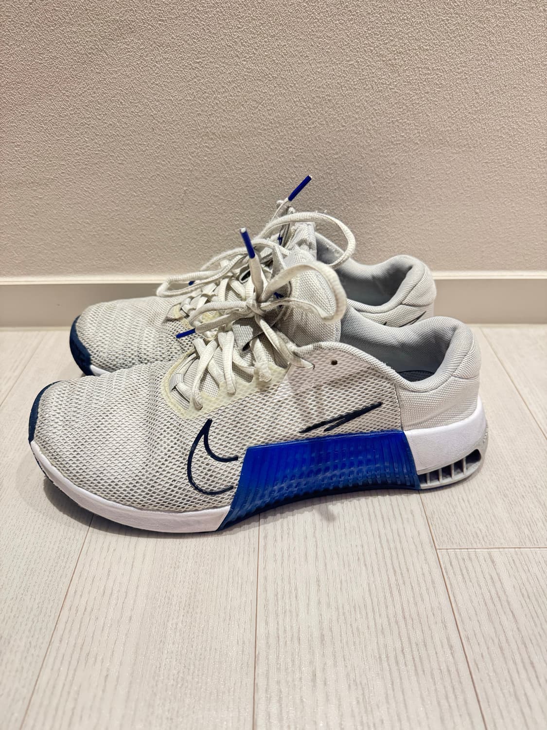 나이키 메트콘 9 흰파 270 상품이미지1