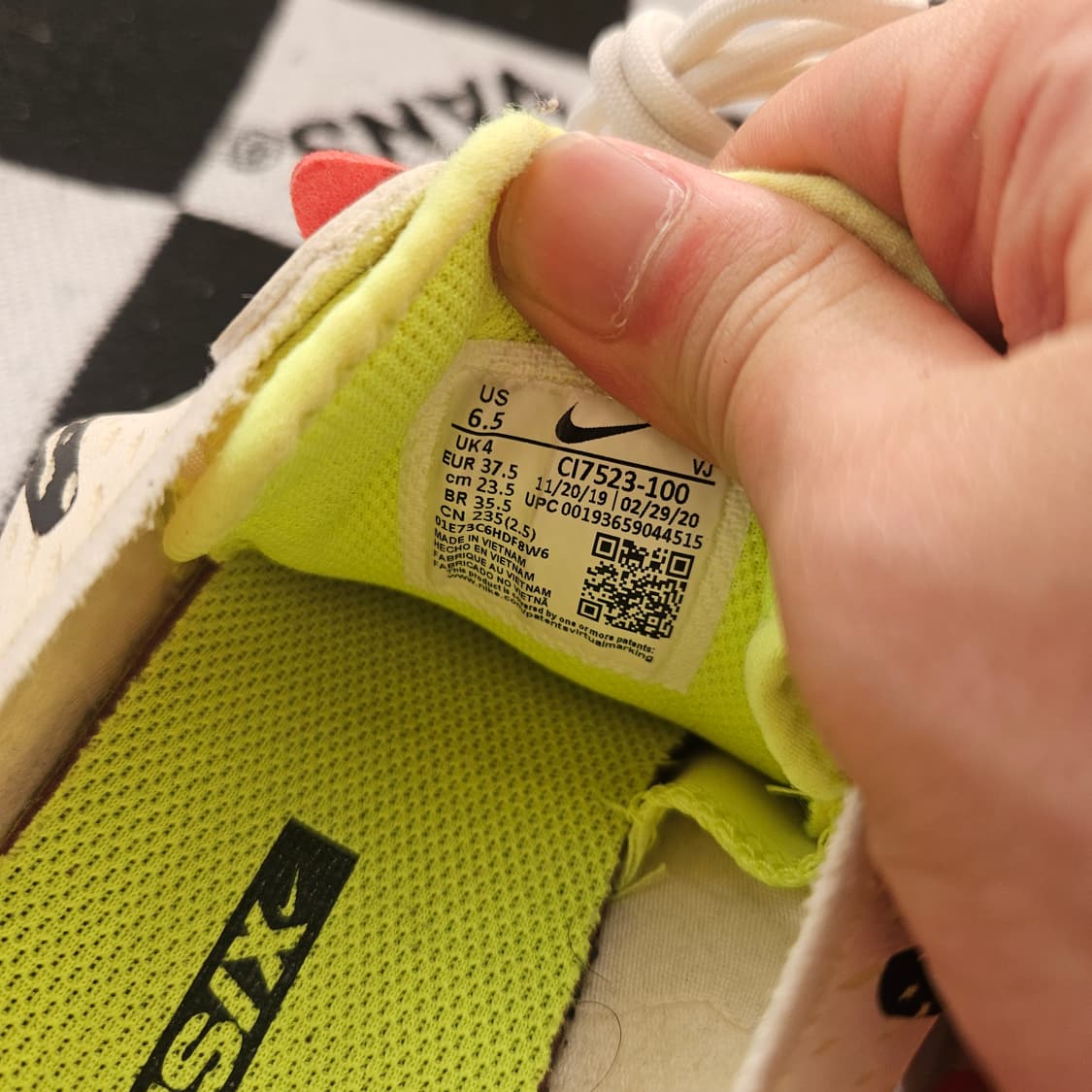 나이키(Nike) 리엑트 비전 오렌지볼트 러닝화 235 상품이미지7