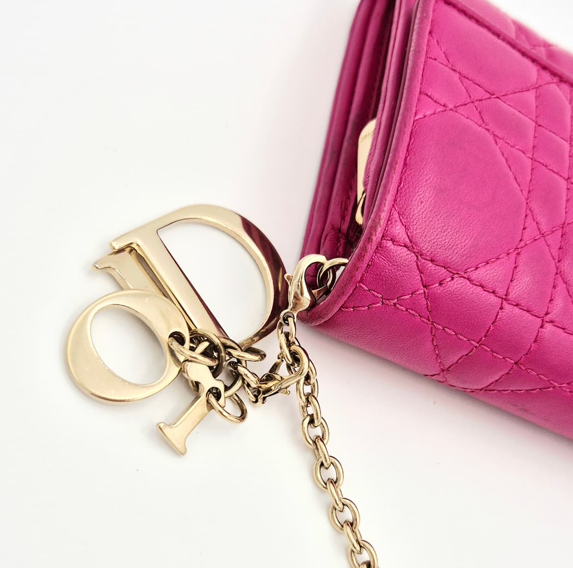 디올 레이디 디올 까나쥬 핑크 체인 장지갑 상품이미지5