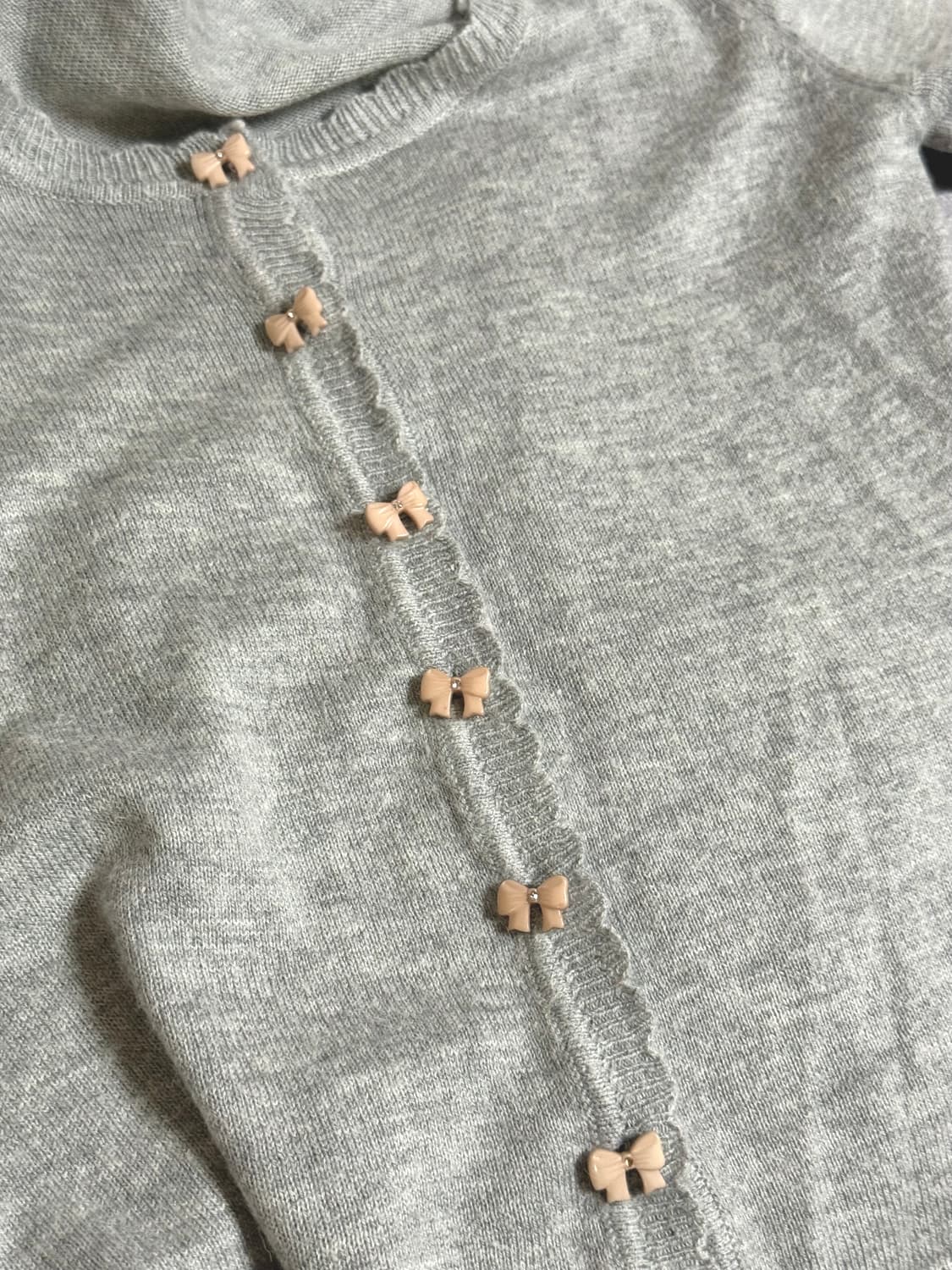 그레이 프릴 리본 디테일 가디건 러블리 상품이미지1