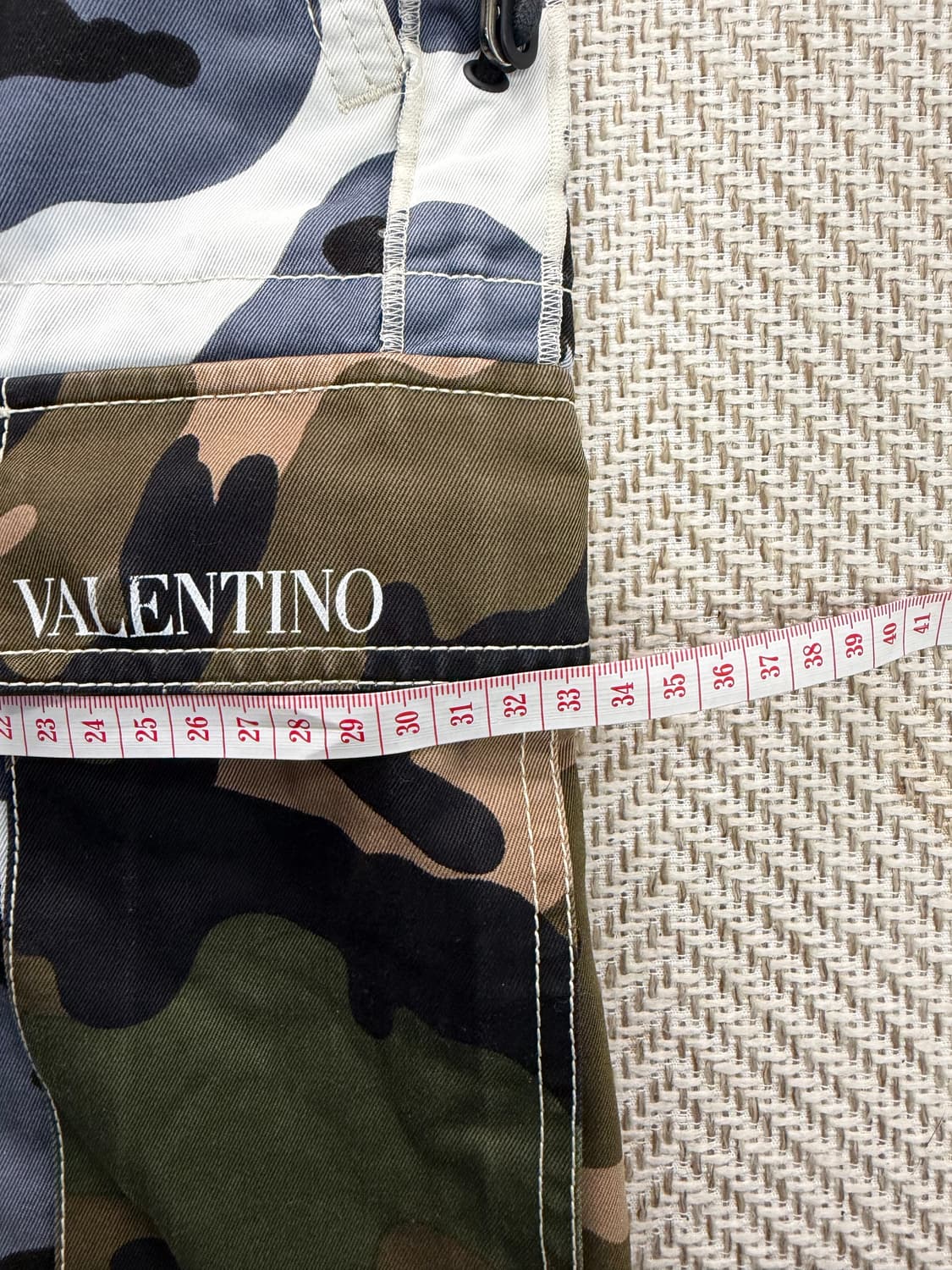 매장판정품) 발렌티노 남성 카모 반바지 48 상품이미지9