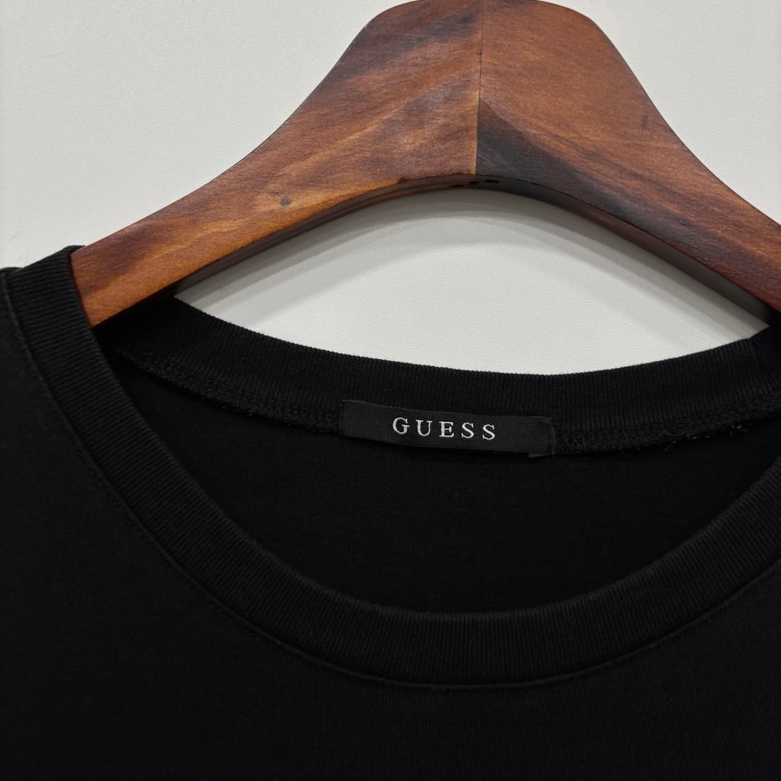 Guess 금장로고 반팔티  상품이미지5