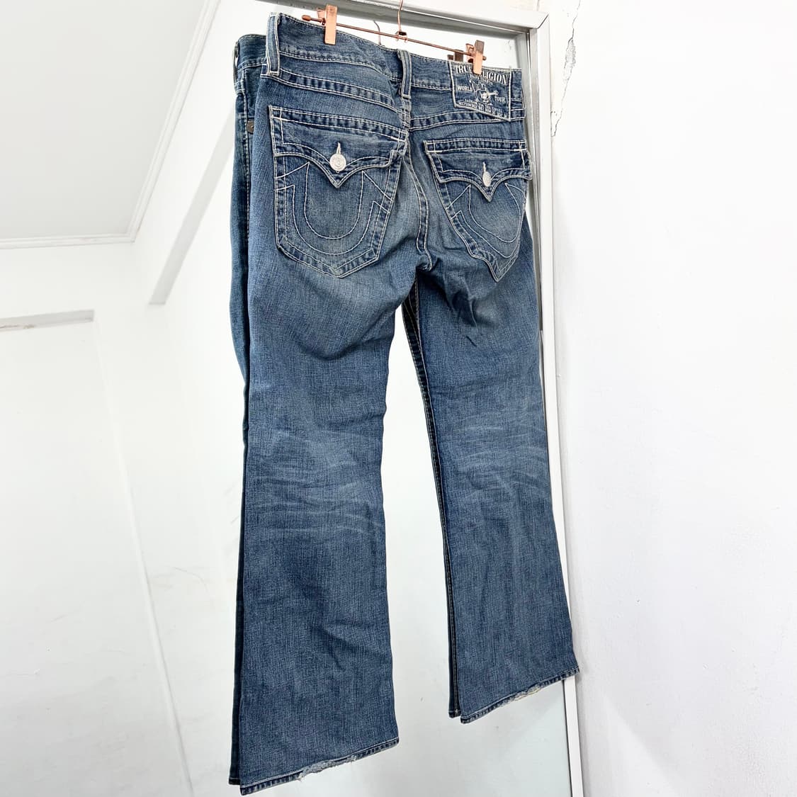 트루릴리전 부츠컷 데님 팬츠 상품이미지4