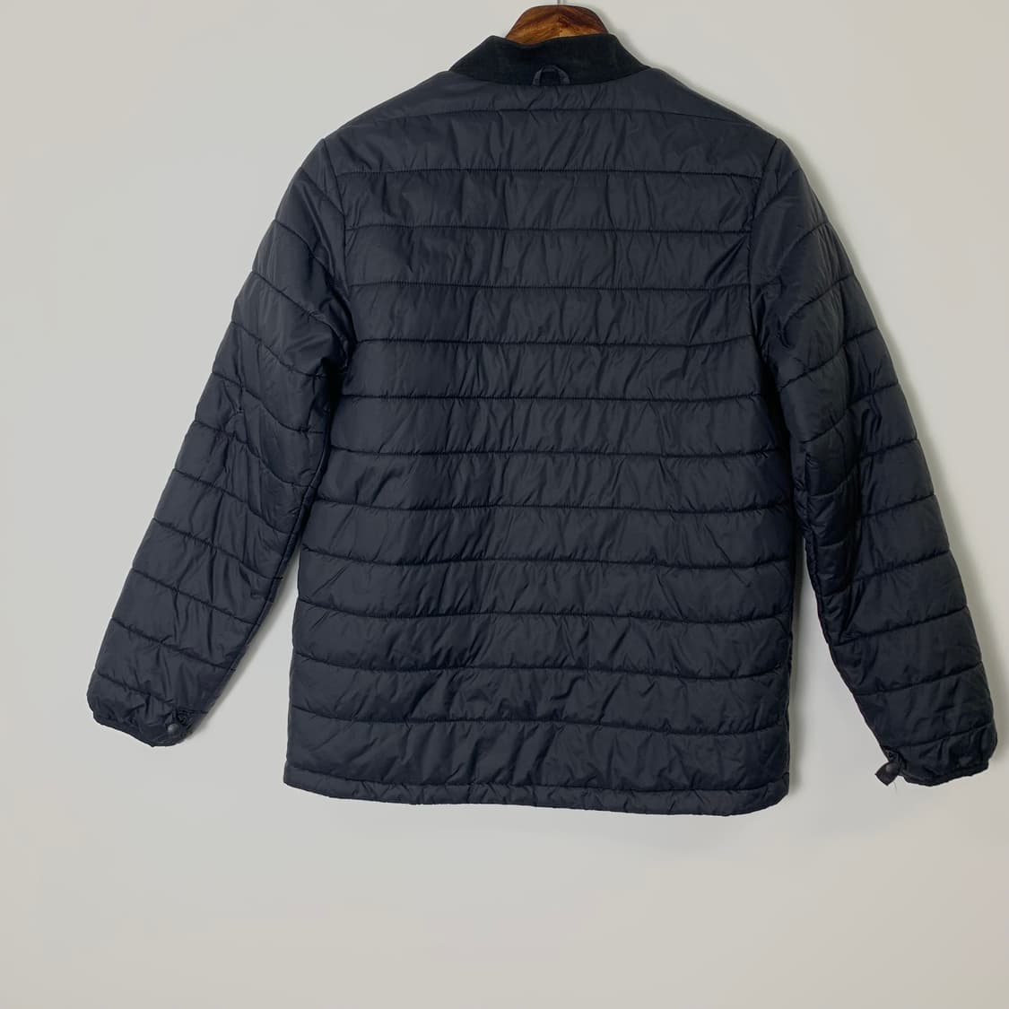 노스페이스 블랙 경량 패딩 상품이미지3