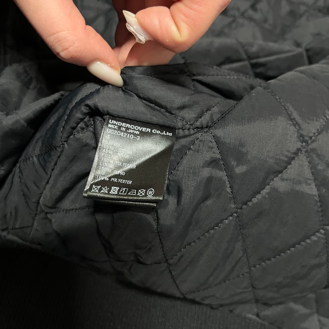 [4] 언더커버 새틴 스타디움 프린팅 봄버 바시티 자켓 상품이미지4