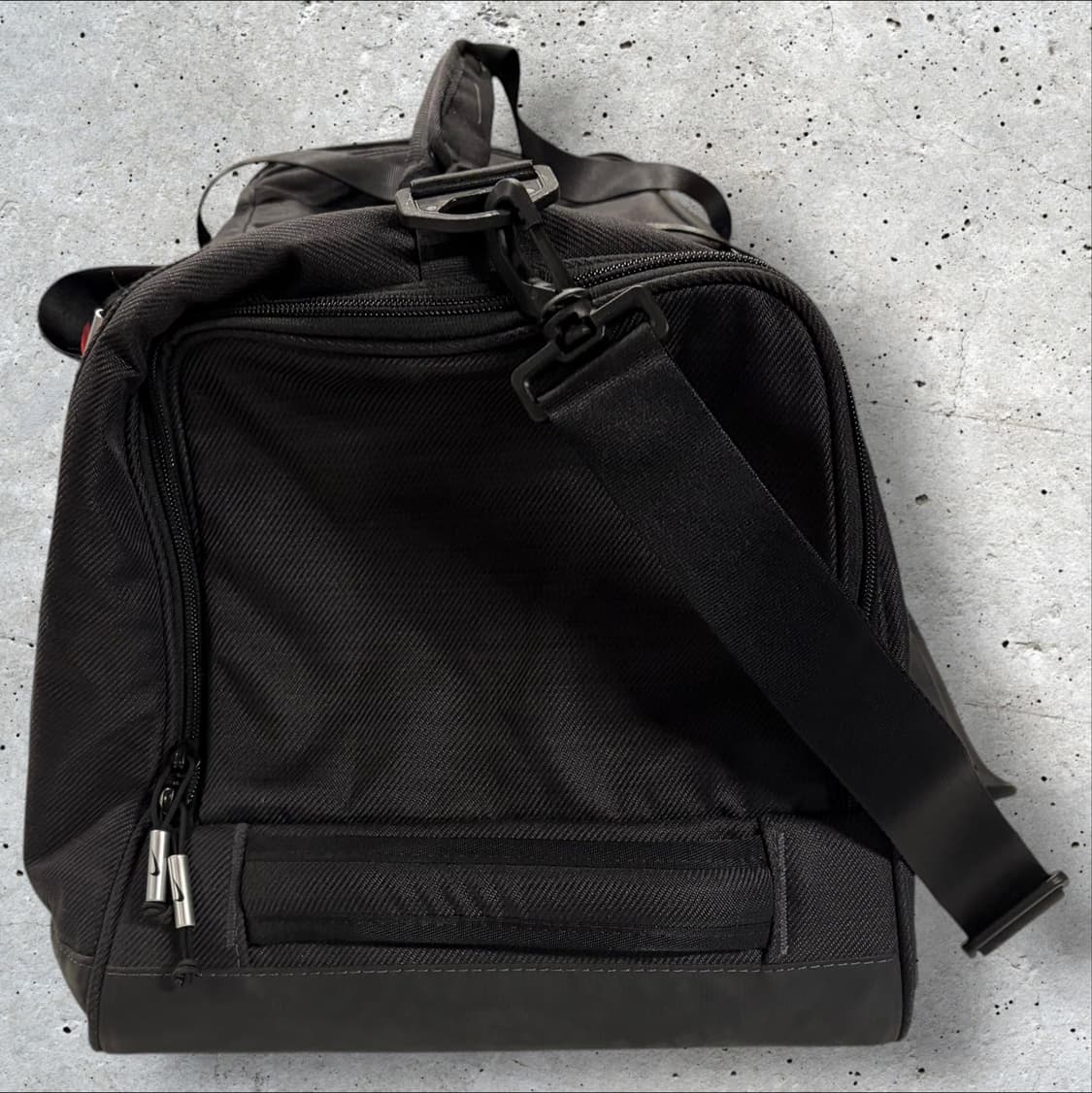 나이키 블랙 더플백 보스턴백 상품이미지3