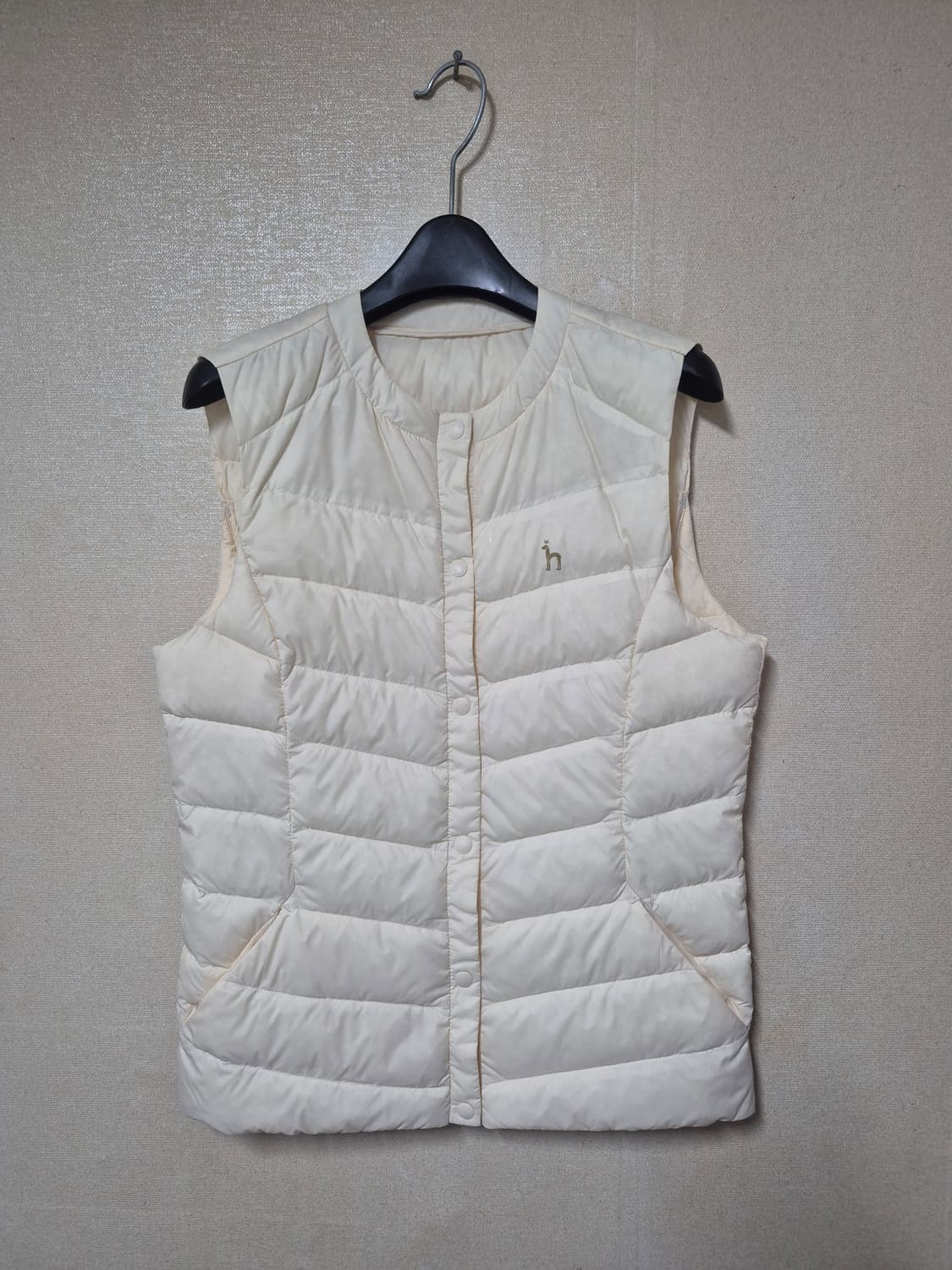 헤지스 골프 경량 다운 베스트 상품이미지1