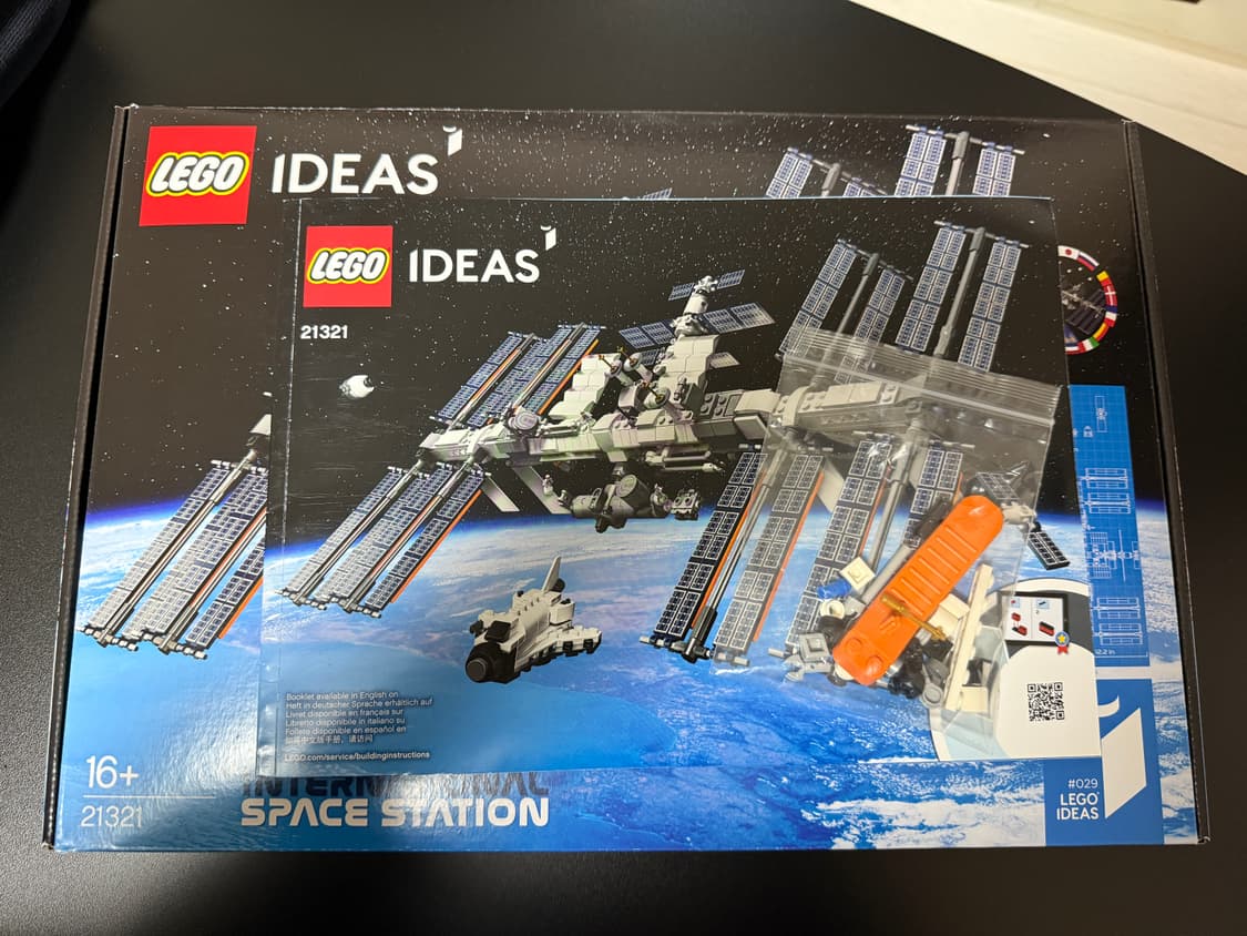 레고 아이디어스 21321 국제우주정거장 아크릴 케이스 포함 상품이미지1