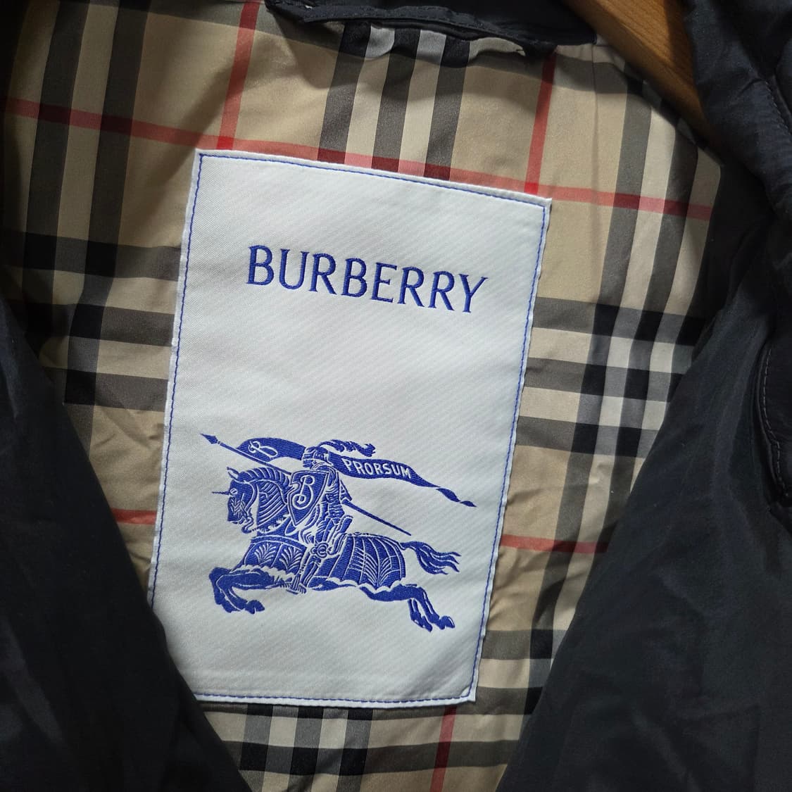 버버리 신상 구스패딩 코트 상품이미지5