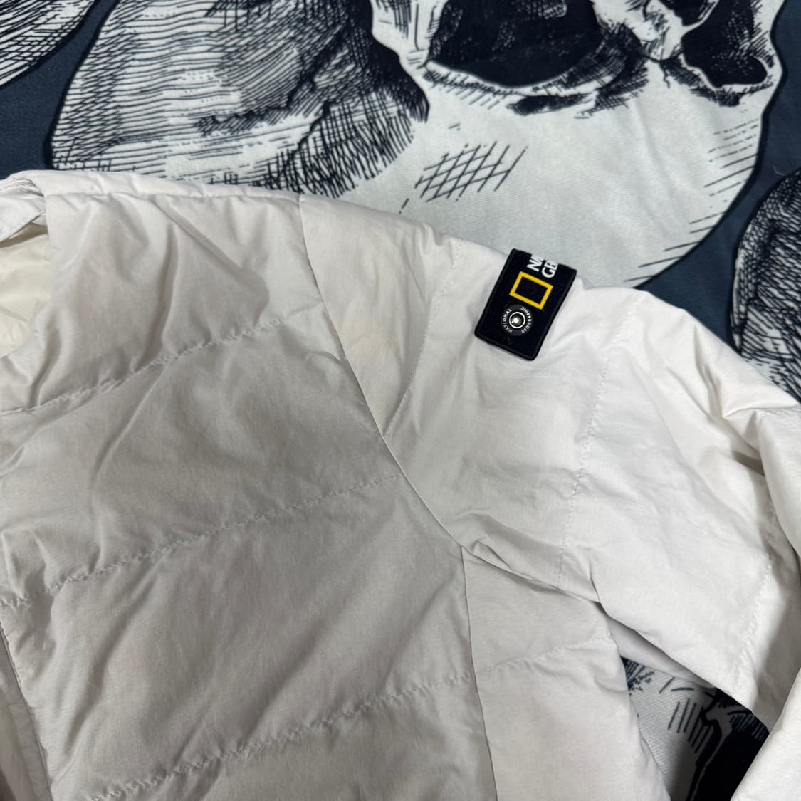 내셔널지오그래픽 노카라 경량 패딩 95 M사이즈 상품이미지3