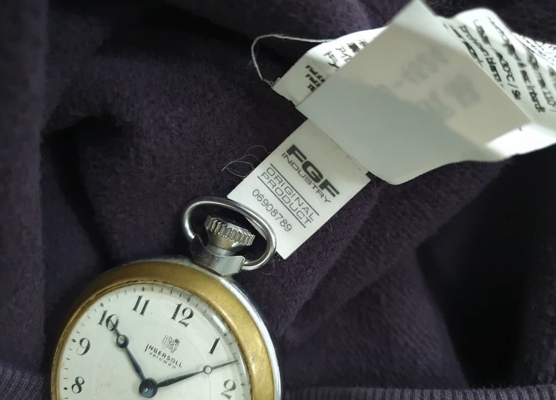 2014 씨피컴퍼니 자수가 들어간 보라색 스웨트셔츠 상품이미지6