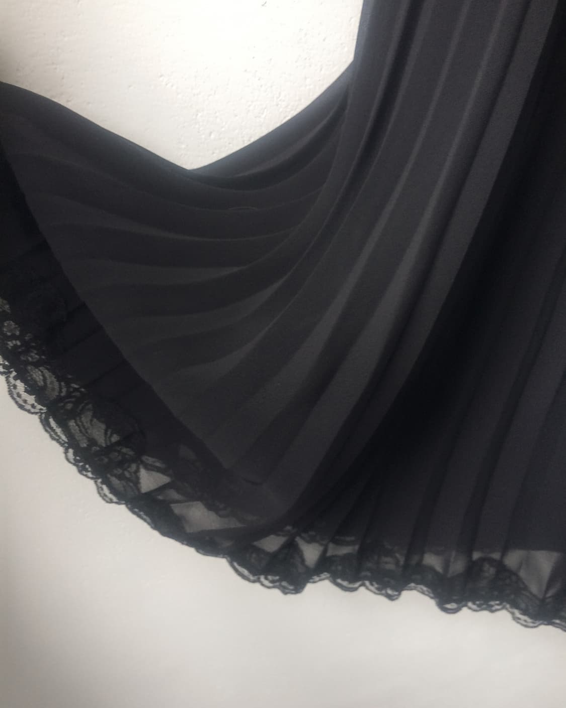 Lace point frill pleats sleeveless onepi 상품이미지4