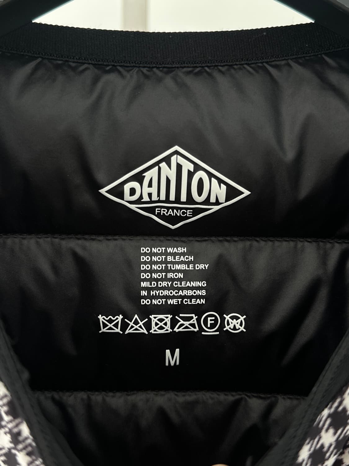 단톤 24FW 체크 크루넥 경량 패딩  상품이미지8