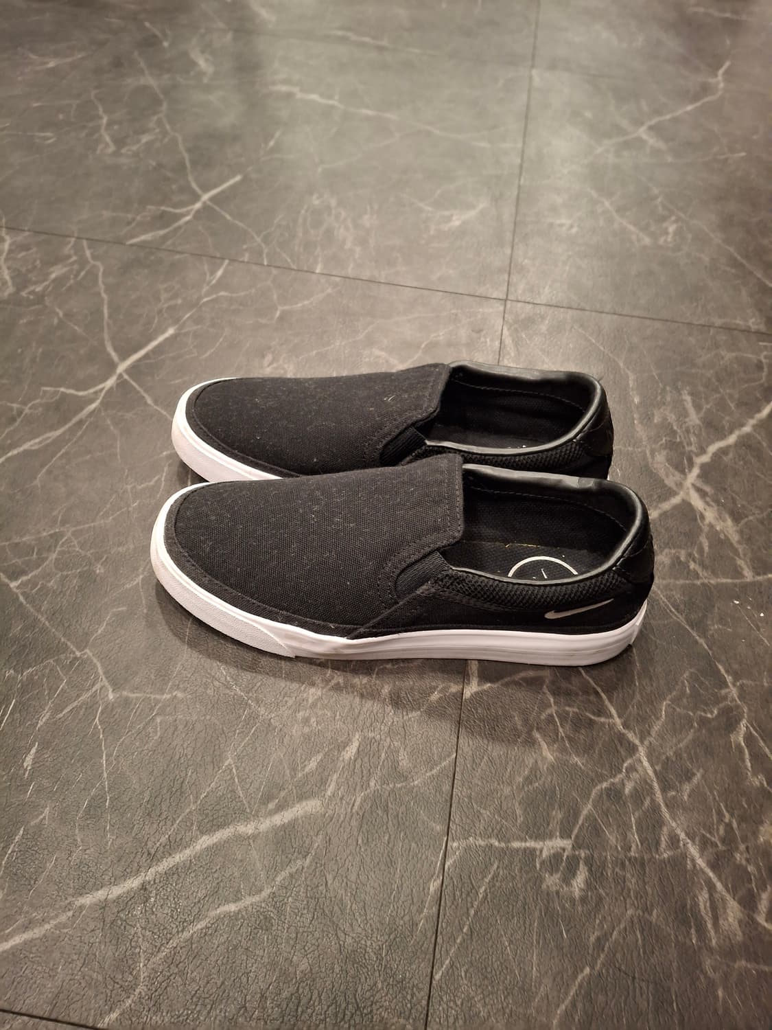 (마지막특가) 나이키 슬립온 블랙 235 상품이미지1